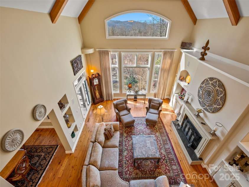 149 Thrashing Rock Drive, Hendersonville, NC 28739.  MLS# CAR4217107, YatesRealty ID 5477. 