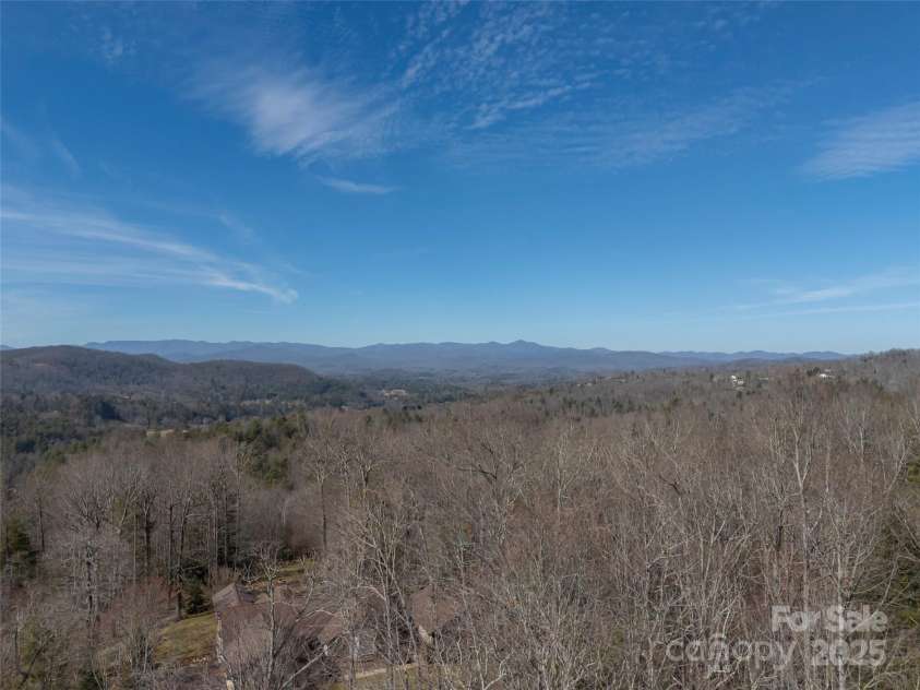 149 Thrashing Rock Drive, Hendersonville, NC 28739.  MLS# CAR4217107, YatesRealty ID 5477. 