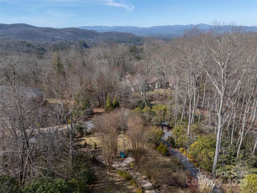 149 Thrashing Rock Drive, Hendersonville, NC 28739.  MLS# CAR4217107, YatesRealty ID 5477. 