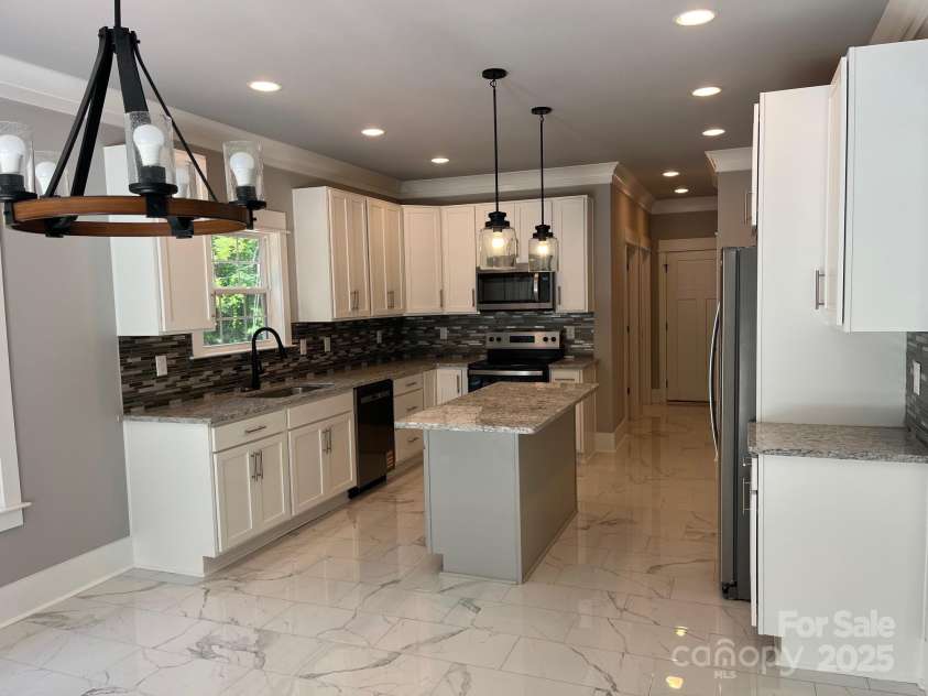 7221 Static Way, Sherrills Ford, NC 28673.  MLS# CAR4222684, YatesRealty ID 5477. 