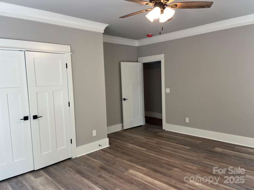 7221 Static Way, Sherrills Ford, NC 28673.  MLS# CAR4222684, YatesRealty ID 5477. 