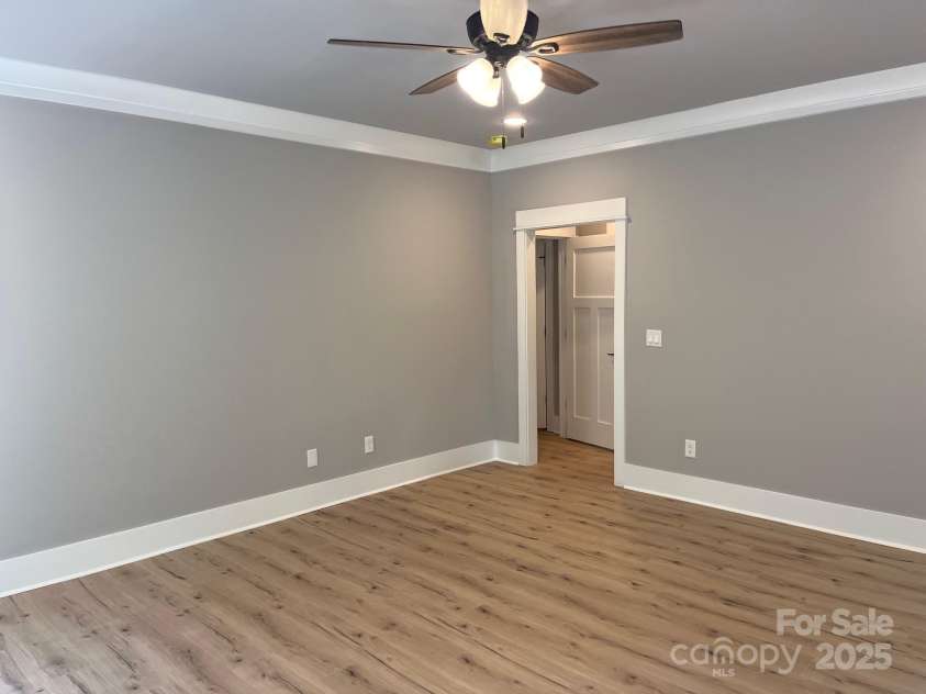 7221 Static Way, Sherrills Ford, NC 28673.  MLS# CAR4222684, YatesRealty ID 5477. 