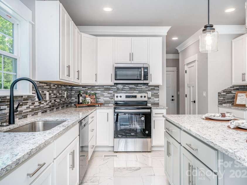 7221 Static Way, Sherrills Ford, NC 28673.  MLS# CAR4222684, YatesRealty ID 5477. 