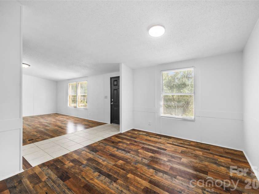 3285 Falcon Ridge Road, Maiden, NC 28650.  MLS# CAR4431306, YatesRealty ID 54770. 