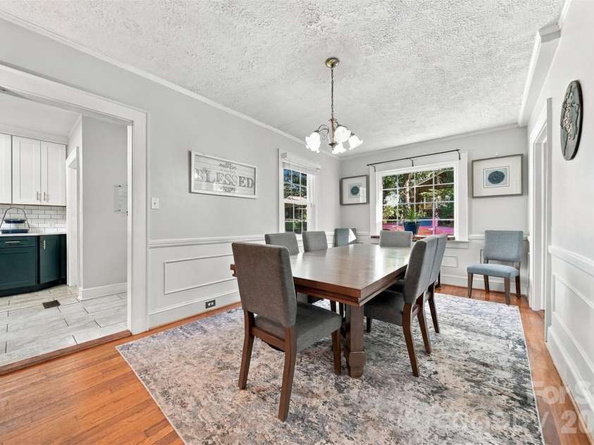 625 Park Drive, Lincolnton, NC 28092.  MLS# CAR4430882, YatesRealty ID 54771. 