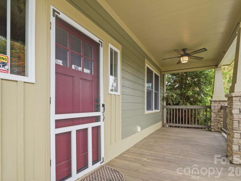 128 Estelle Park Drive, Asheville, NC 28806.  MLS# CAR4430324, YatesRealty ID 54772. 