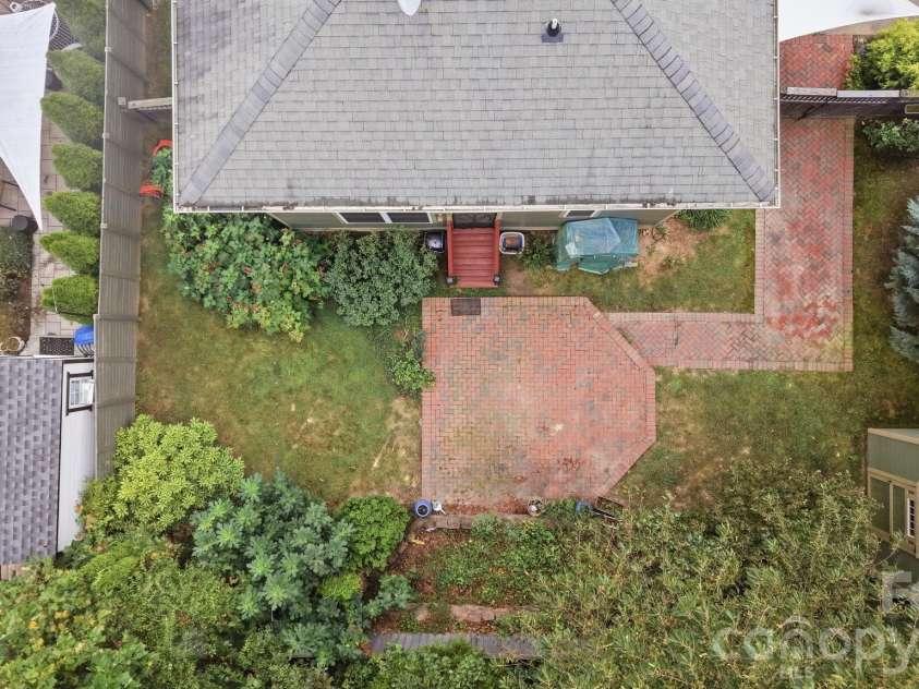 128 Estelle Park Drive, Asheville, NC 28806.  MLS# CAR4430324, YatesRealty ID 54772. 