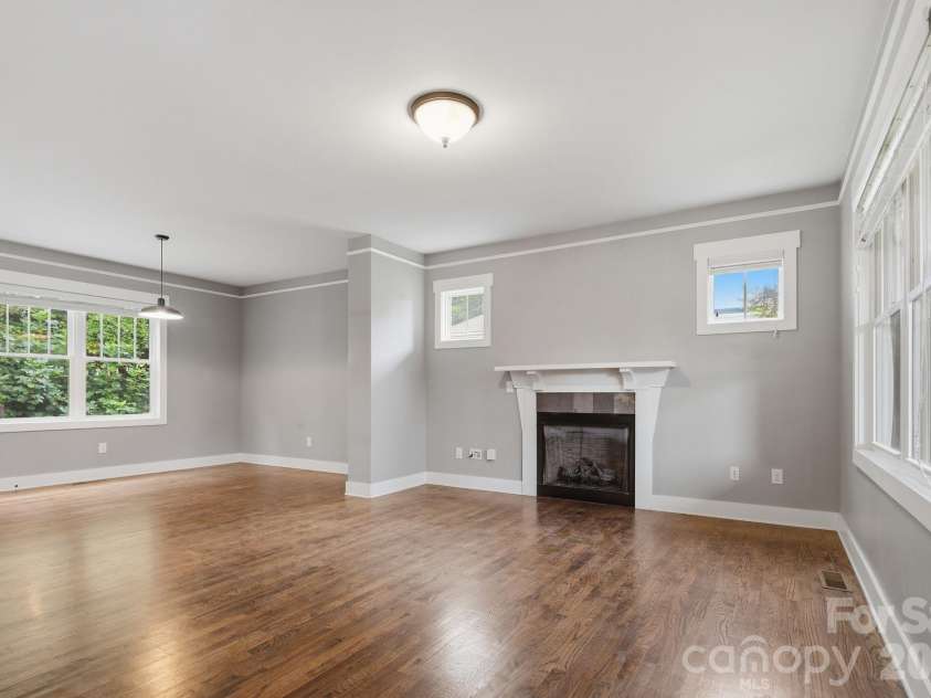 128 Estelle Park Drive, Asheville, NC 28806.  MLS# CAR4430324, YatesRealty ID 54772. 
