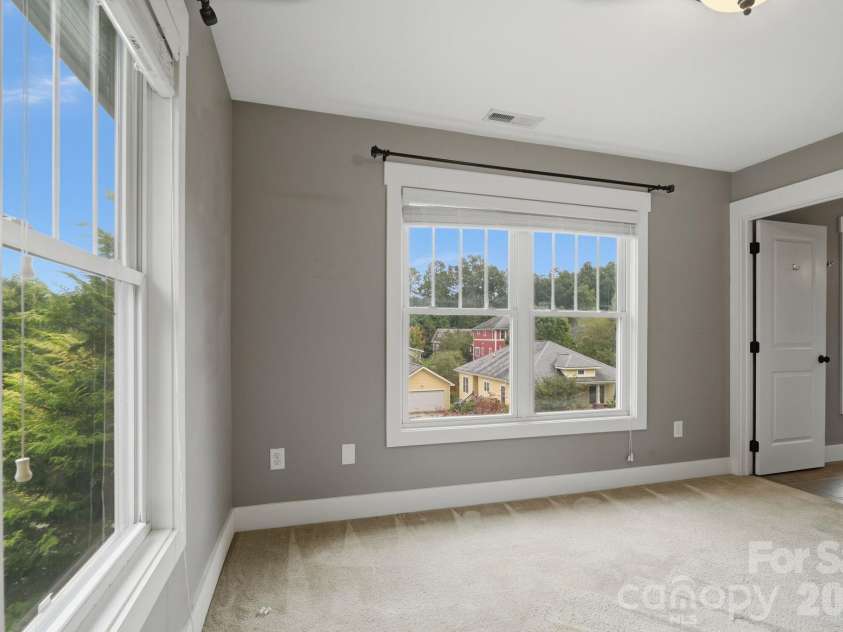 128 Estelle Park Drive, Asheville, NC 28806.  MLS# CAR4430324, YatesRealty ID 54772. 