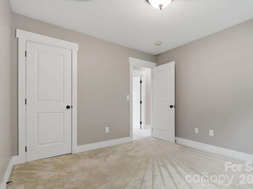 128 Estelle Park Drive, Asheville, NC 28806.  MLS# CAR4430324, YatesRealty ID 54772. 