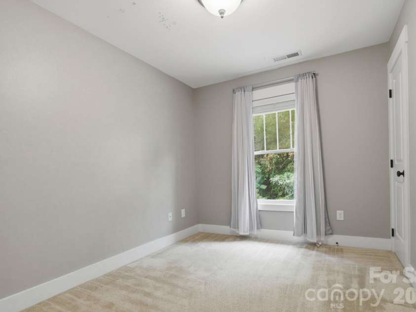 128 Estelle Park Drive, Asheville, NC 28806.  MLS# CAR4430324, YatesRealty ID 54772. 