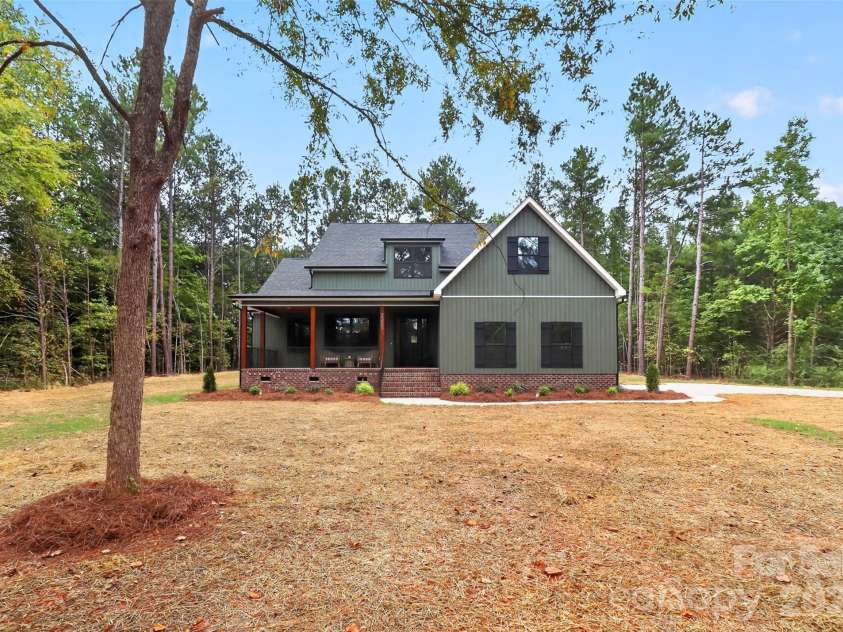 3655 Marshall Road, Rock Hill, SC 29730.  MLS# CAR4430371, YatesRealty ID 54776. Beautiful Flat Yard!!