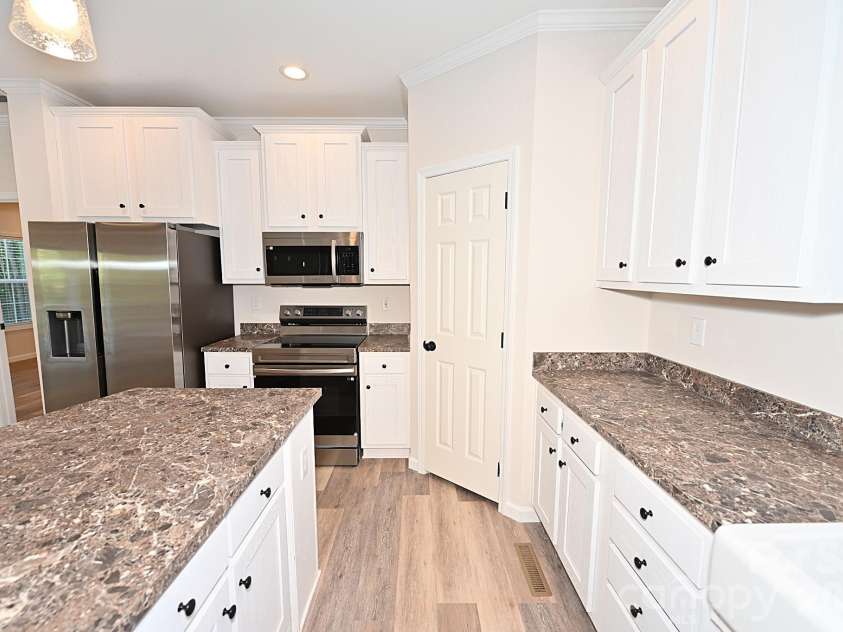 2063 Vance Street, Newton, NC 28658.  MLS# CAR4431144, YatesRealty ID 54780. 
