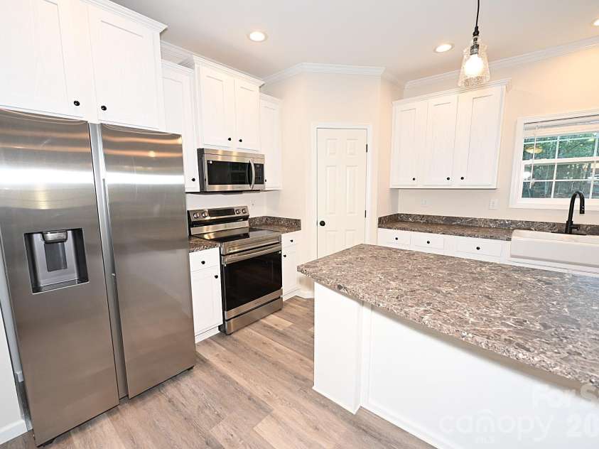 2063 Vance Street, Newton, NC 28658.  MLS# CAR4431144, YatesRealty ID 54780. 