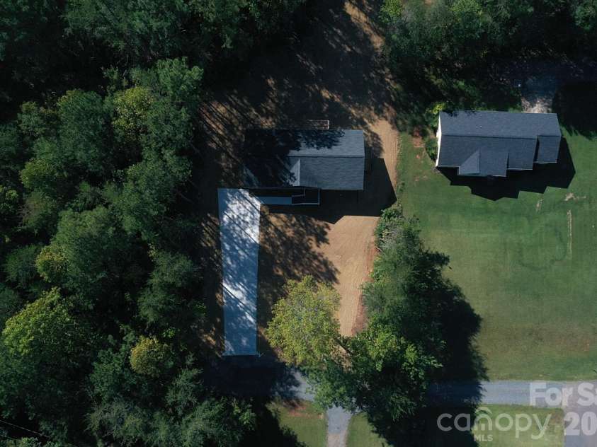 2063 Vance Street, Newton, NC 28658.  MLS# CAR4431144, YatesRealty ID 54780. 