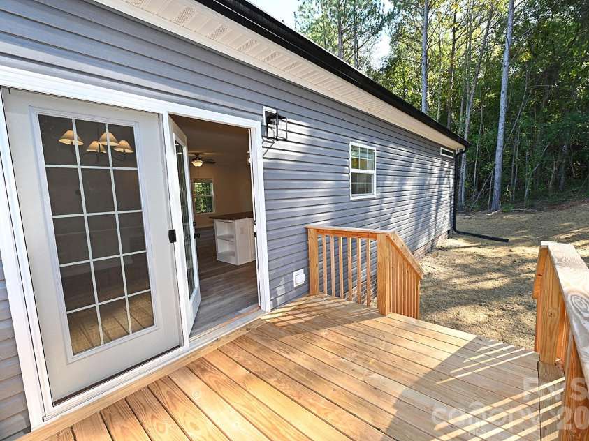 2063 Vance Street, Newton, NC 28658.  MLS# CAR4431144, YatesRealty ID 54780. 