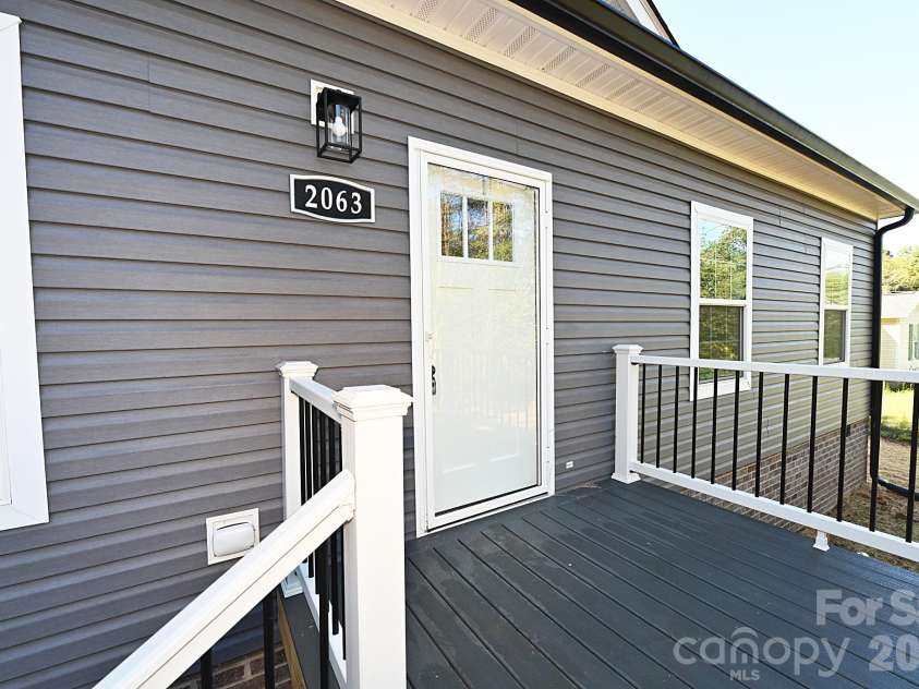 2063 Vance Street, Newton, NC 28658.  MLS# CAR4431144, YatesRealty ID 54780. 