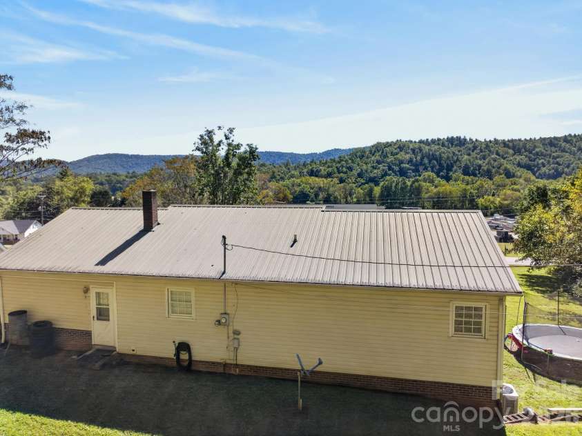 1504 Hwy 268 Highway, Lenoir, NC 28645.  MLS# CAR4430670, YatesRealty ID 54783. 