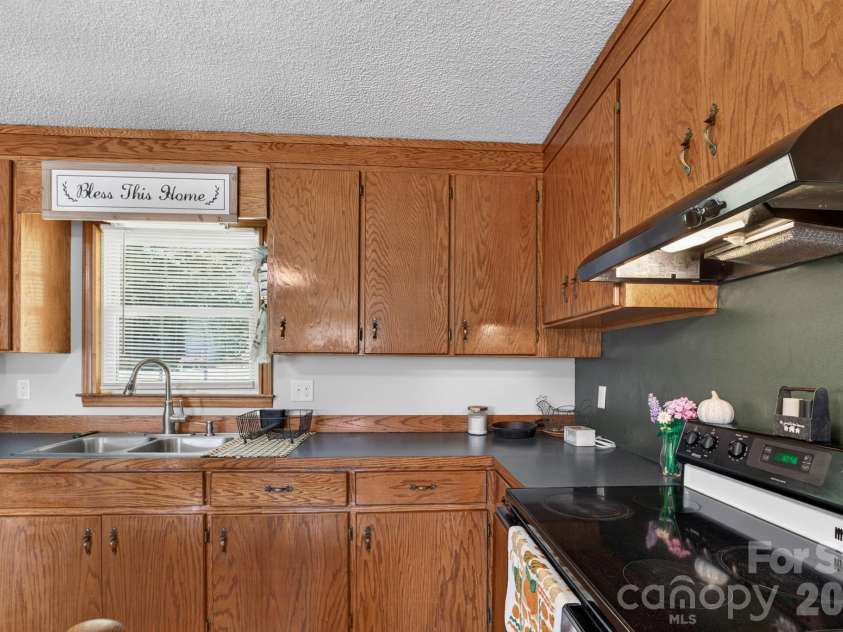 1504 Hwy 268 Highway, Lenoir, NC 28645.  MLS# CAR4430670, YatesRealty ID 54783. 