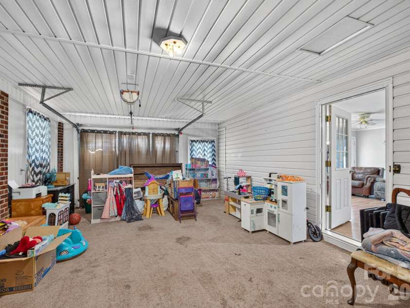 1504 Hwy 268 Highway, Lenoir, NC 28645.  MLS# CAR4430670, YatesRealty ID 54783. 