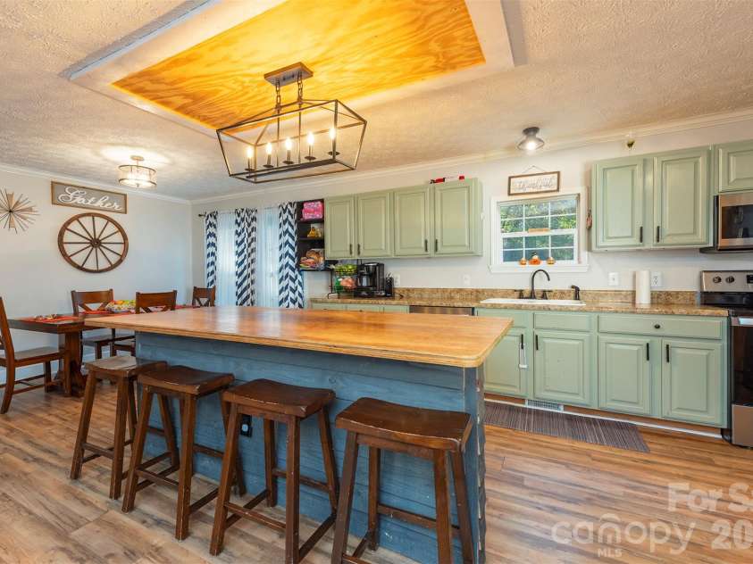 12 Stoney Creek Lane, Candler, NC 28715.  MLS# CAR4431022, YatesRealty ID 54785. 