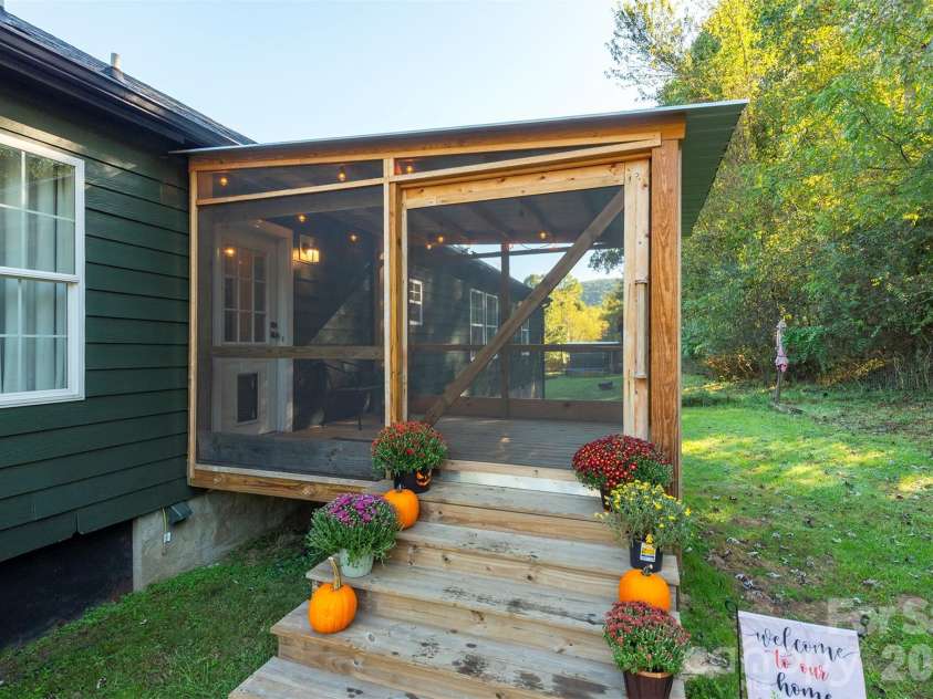 12 Stoney Creek Lane, Candler, NC 28715.  MLS# CAR4431022, YatesRealty ID 54785. 