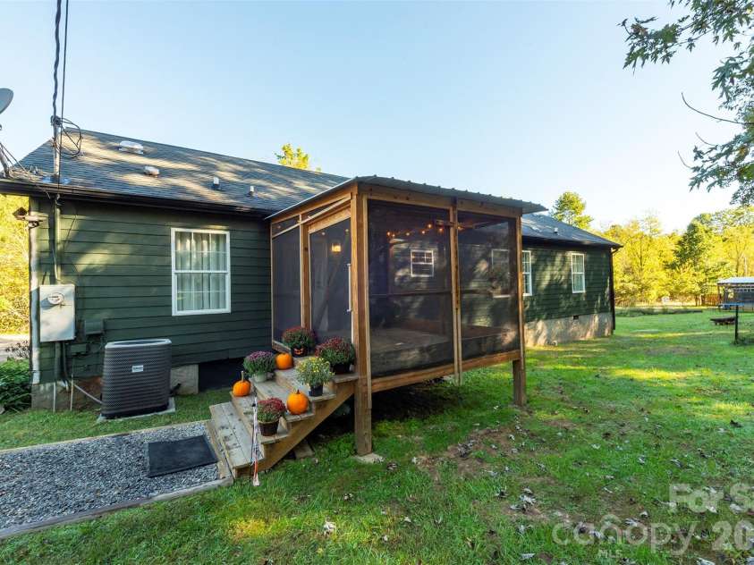 12 Stoney Creek Lane, Candler, NC 28715.  MLS# CAR4431022, YatesRealty ID 54785. 