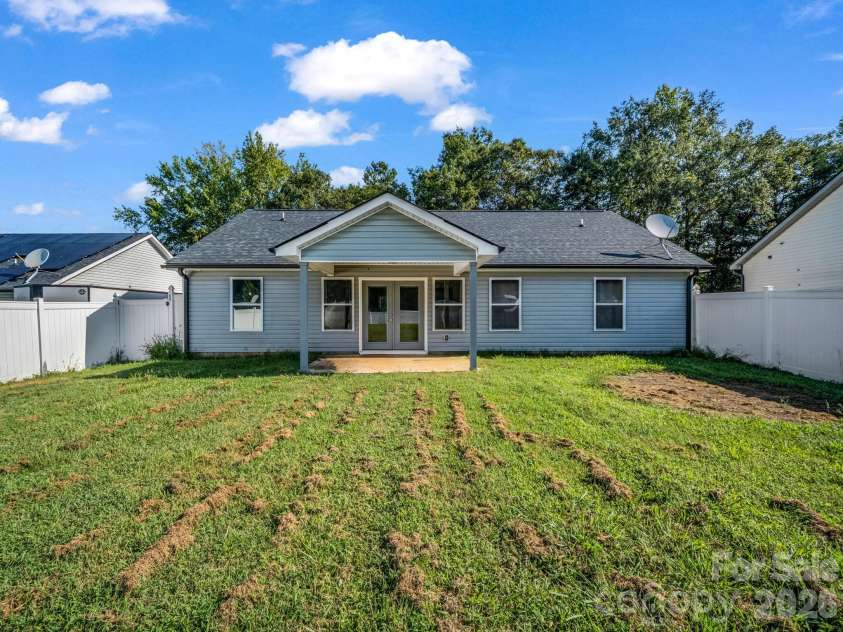236 Scruggs Road, Gaffney, SC 29341.  MLS# CAR4431215, YatesRealty ID 54788. Back