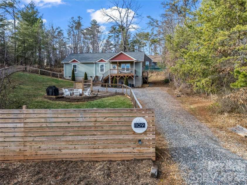 109 Elf Haven Lane, Weaverville, NC 28787.  MLS# CAR4330980, YatesRealty ID 5479. 