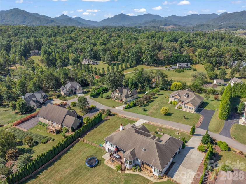 61 Mountain Shadows Drive, Leicester, NC 28748.  MLS# CAR4431319, YatesRealty ID 54790. 
