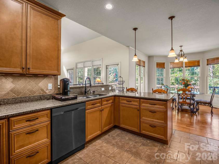 61 Mountain Shadows Drive, Leicester, NC 28748.  MLS# CAR4431319, YatesRealty ID 54790. 