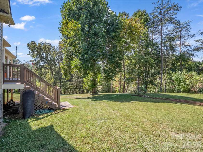 61 Mountain Shadows Drive, Leicester, NC 28748.  MLS# CAR4431319, YatesRealty ID 54790. 