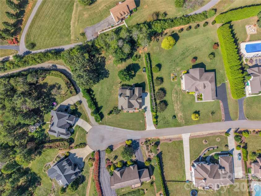 61 Mountain Shadows Drive, Leicester, NC 28748.  MLS# CAR4431319, YatesRealty ID 54790. 