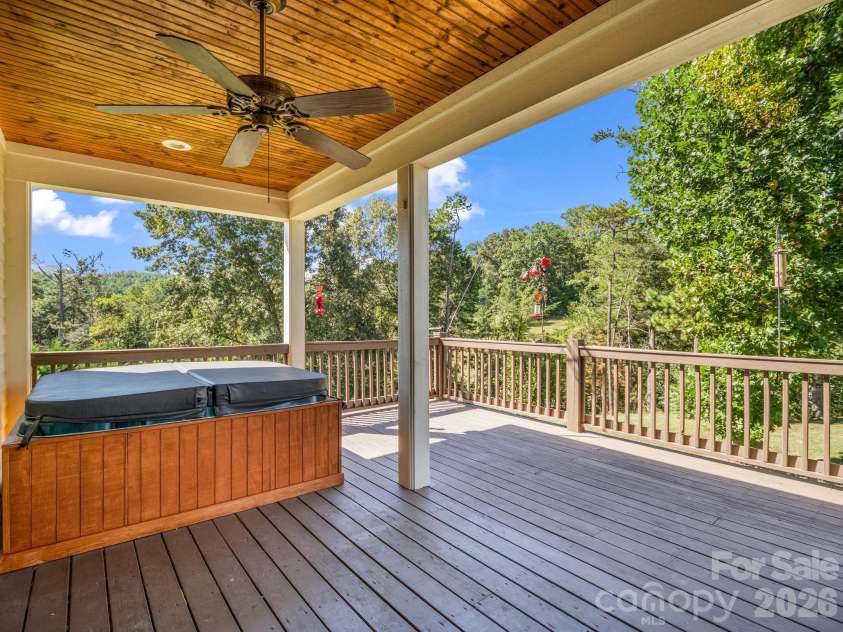 61 Mountain Shadows Drive, Leicester, NC 28748.  MLS# CAR4431319, YatesRealty ID 54790. 