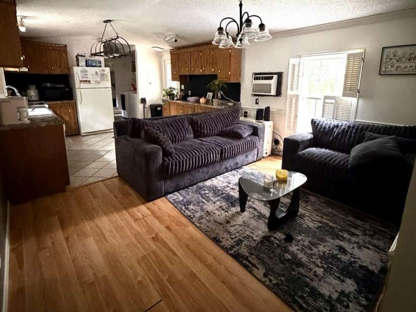 124 Arbor Drive, Statesville, NC 28677.  MLS# CAR4430207, YatesRealty ID 54794. 