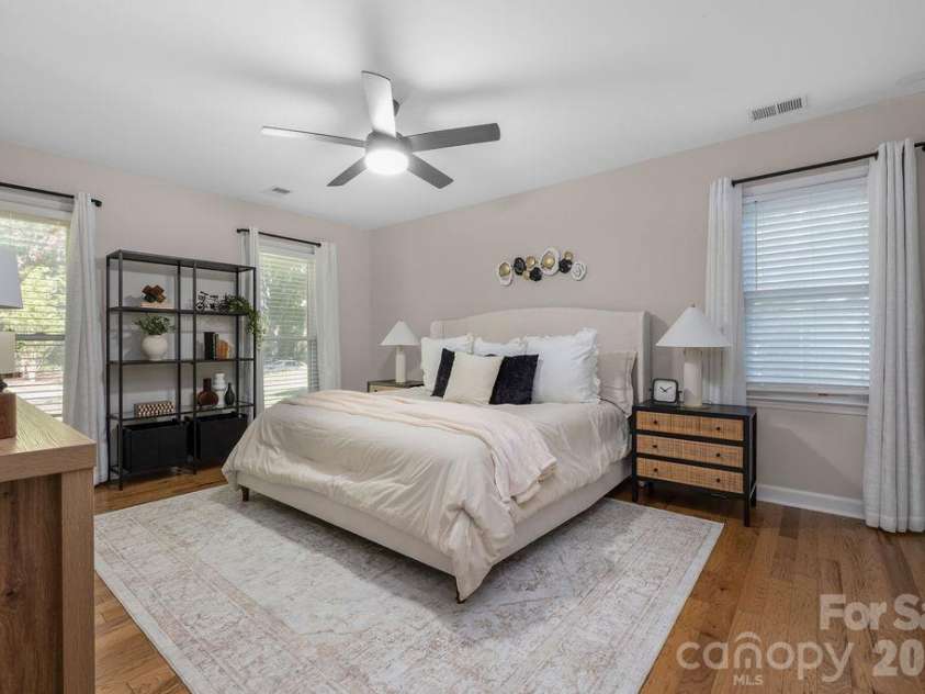 9423 Whitethorn Drive, Charlotte, NC 28277.  MLS# CAR4430638, YatesRealty ID 54796. 