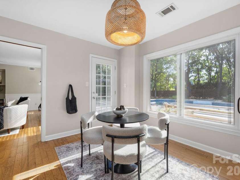 9423 Whitethorn Drive, Charlotte, NC 28277.  MLS# CAR4430638, YatesRealty ID 54796. 