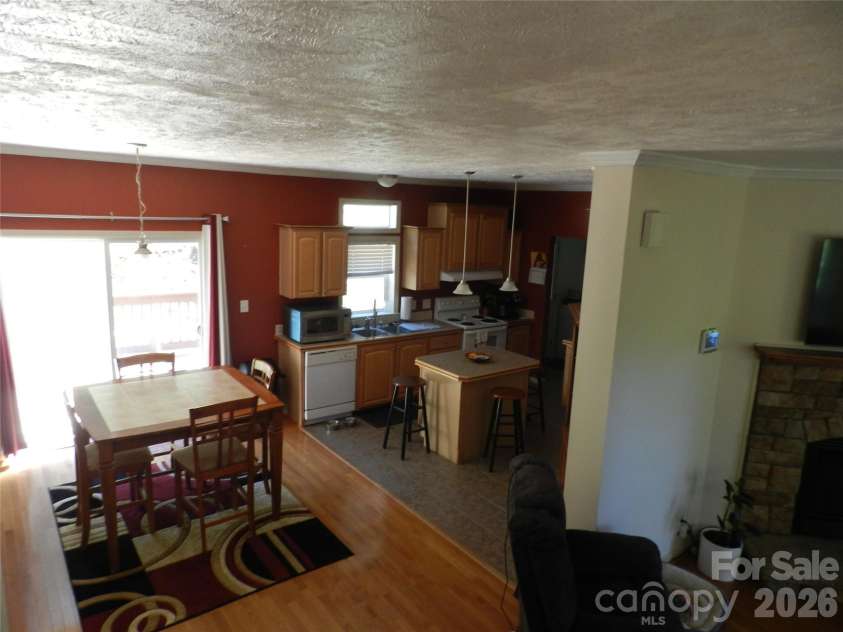 3 Lauren Lane, Candler, NC 28715.  MLS# CAR4421667, YatesRealty ID 54800. Dining View 1