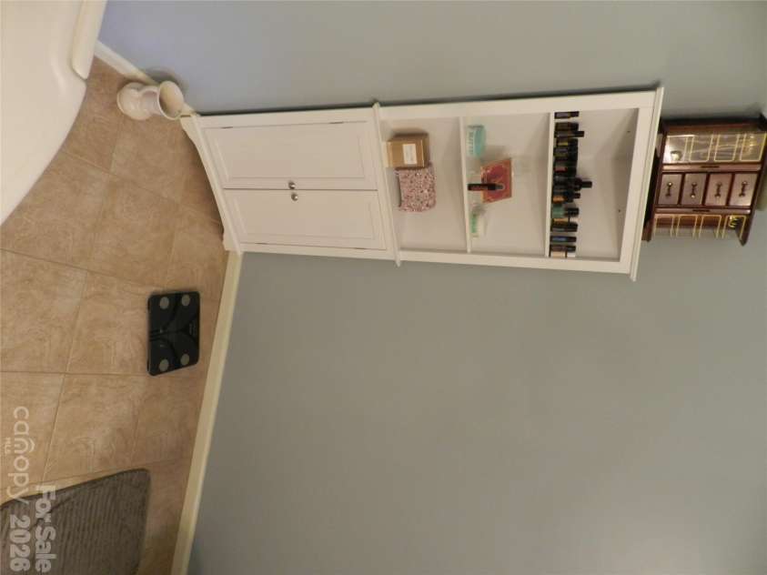 3 Lauren Lane, Candler, NC 28715.  MLS# CAR4421667, YatesRealty ID 54800. Master Bath View 6