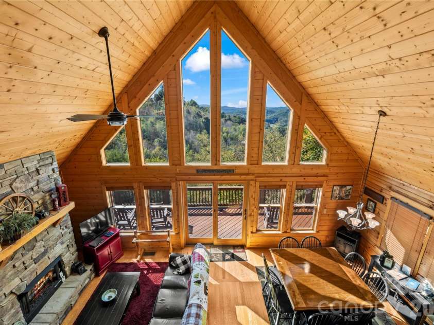 39 Valley Heights Road, Mars Hill, NC 28754.  MLS# CAR4429432, YatesRealty ID 54803. 