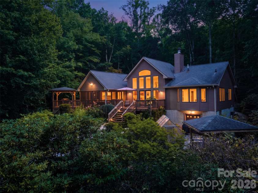 200 Timberlane Circle, Pisgah Forest, NC 28768.  MLS# CAR4429126, YatesRealty ID 54805. 