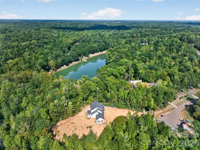 1064 Ventosa Drive, Denver, NC 28037.  MLS# CAR4428448, YatesRealty ID 54806. 