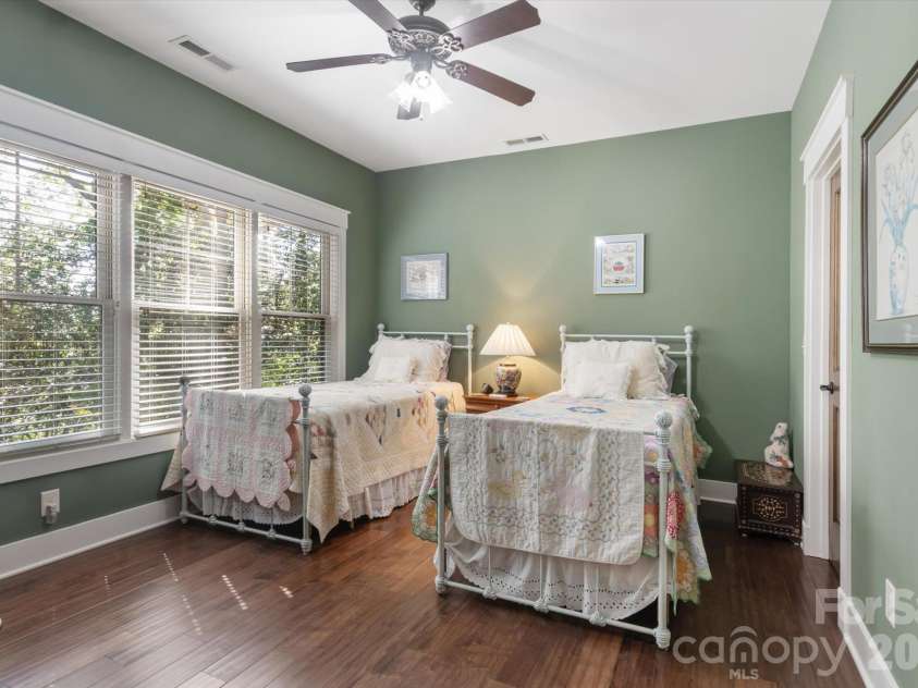 44 Sunset Trace, Brevard, NC 28712.  MLS# CAR4429326, YatesRealty ID 54809. Lower Level Bedroom