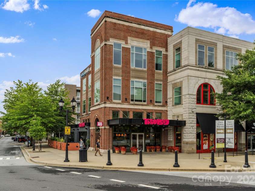 105 Coralroot Lane, Arden, NC 28704.  MLS# CAR4166964, YatesRealty ID 5481. Biltmore Park