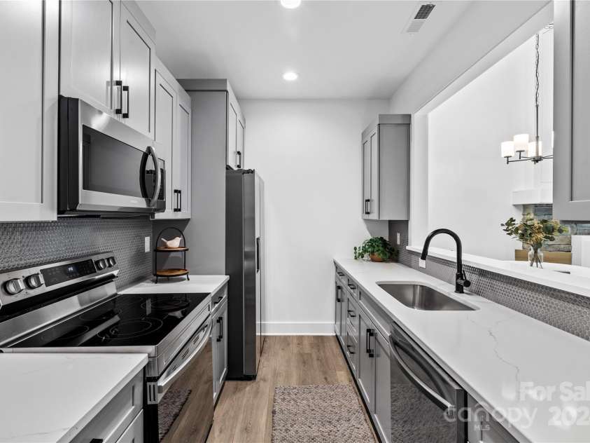 105 Coralroot Lane, Arden, NC 28704.  MLS# CAR4166964, YatesRealty ID 5481. Similar Unit