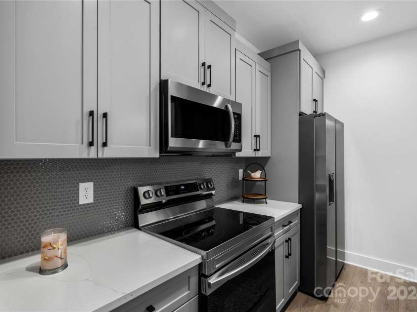 105 Coralroot Lane, Arden, NC 28704.  MLS# CAR4166964, YatesRealty ID 5481. Similar Unit