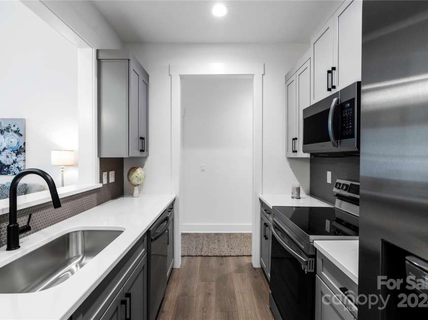 105 Coralroot Lane, Arden, NC 28704.  MLS# CAR4166964, YatesRealty ID 5481. Similar Unit