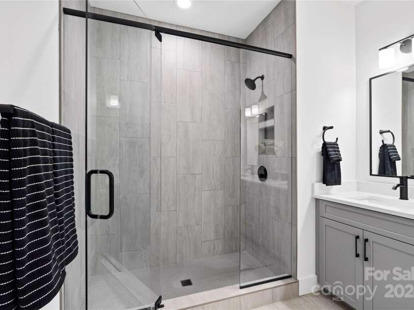 105 Coralroot Lane, Arden, NC 28704.  MLS# CAR4166964, YatesRealty ID 5481. Similar Unit