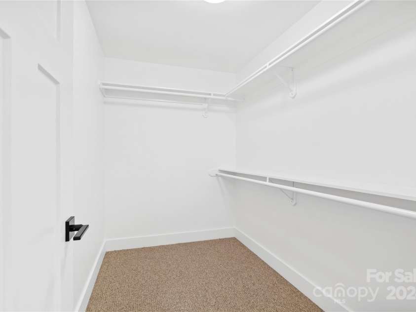 105 Coralroot Lane, Arden, NC 28704.  MLS# CAR4166964, YatesRealty ID 5481. Similar Unit