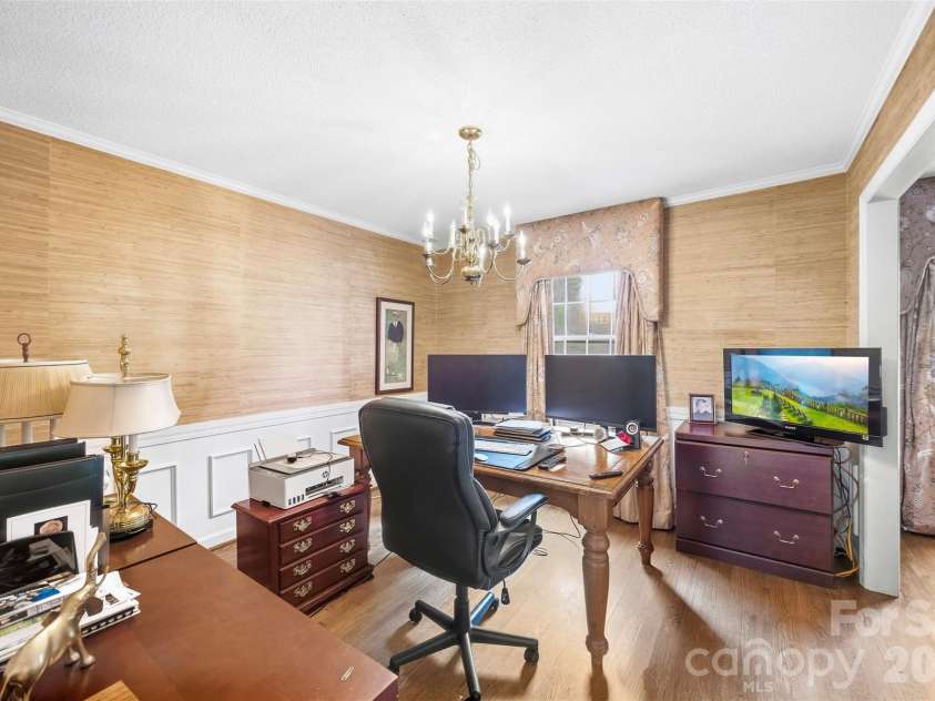 3223 Gardner Park Drive, Gastonia, NC 28054.  MLS# CAR4428277, YatesRealty ID 54816. 